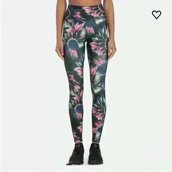 NWT Reebok ID Train Printed Leggings size M - Picture 5 of 9